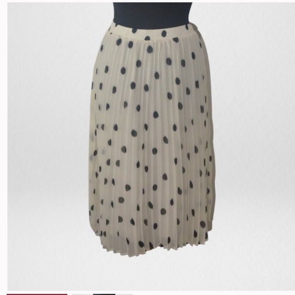 a new day Dresses & Skirts - A new day black and white Beautiful flowy polka dot skirt retro